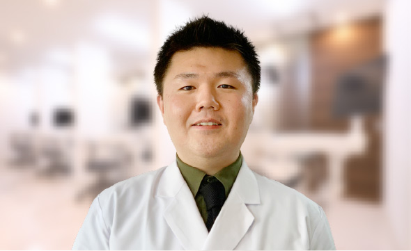 Dr(歯科医師)池袋院長 齋藤 翔